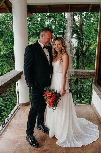 mobile - carousel-hero-element image-8