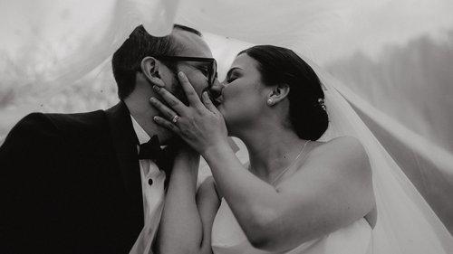 carousel-hero-element image-3