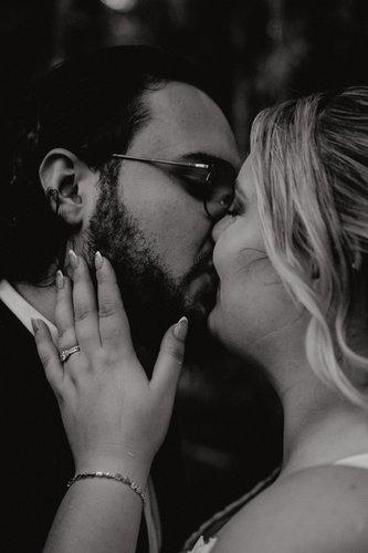 mobile - carousel-hero-element image-4